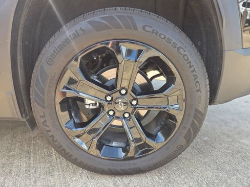 Used 2026 Chevrolet Equinox LT w/ Convenience Package II FWD image 34