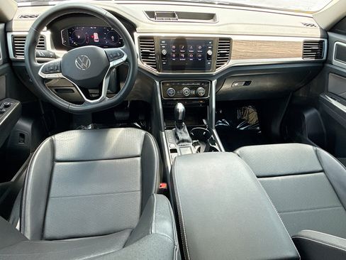 Used 2023 Volkswagen Atlas SE FWD image 16