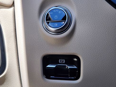 New 2026 Mercedes-Benz CLE 300 4MATIC Coupe image 22