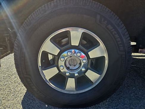 Used 2011 Ford F250 Lariat w/ Lariat Interior Pkg image 7