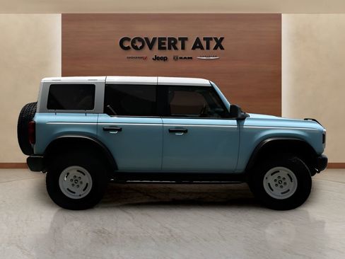 Used 2025 Ford Bronco Heritage Edition AWD/4WD image 6