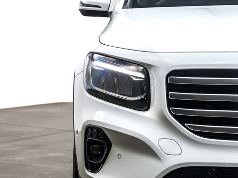 Used 2024 Mercedes-Benz GLB 250 image 14