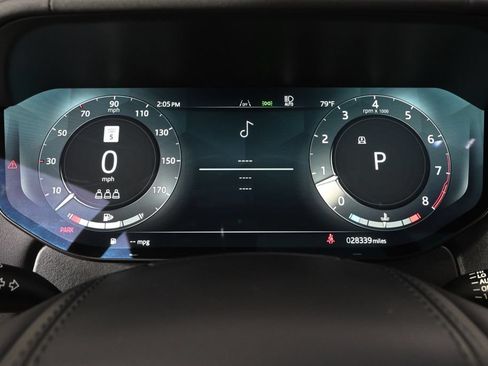 Used 2025 Land Rover Range Rover SE AWD/4WD image 25