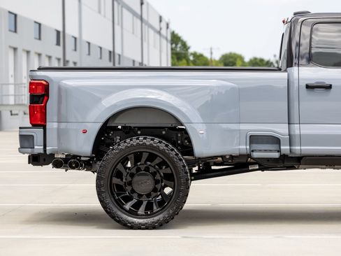 Used 2025 Ford F450 King Ranch w/ Chrome Package AWD/4WD image 18