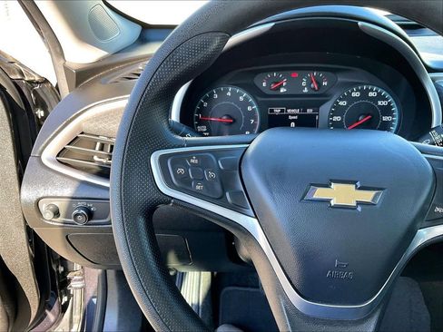 Used 2022 Chevrolet Malibu LT FWD image 22