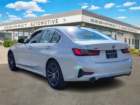 Used 2022 BMW 330i xDrive Sedan w/ Premium Package image 5