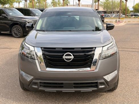 Used 2025 Nissan Pathfinder S AWD/4WD image 9
