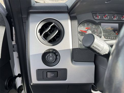 Used 2014 Ford F150 Raptor w/ Equipment Group 801A Luxury image 15