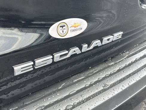 Used 2020 Cadillac Escalade ESV Luxury RWD image 16