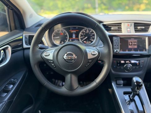 Used 2019 Nissan Sentra SV FWD image 24