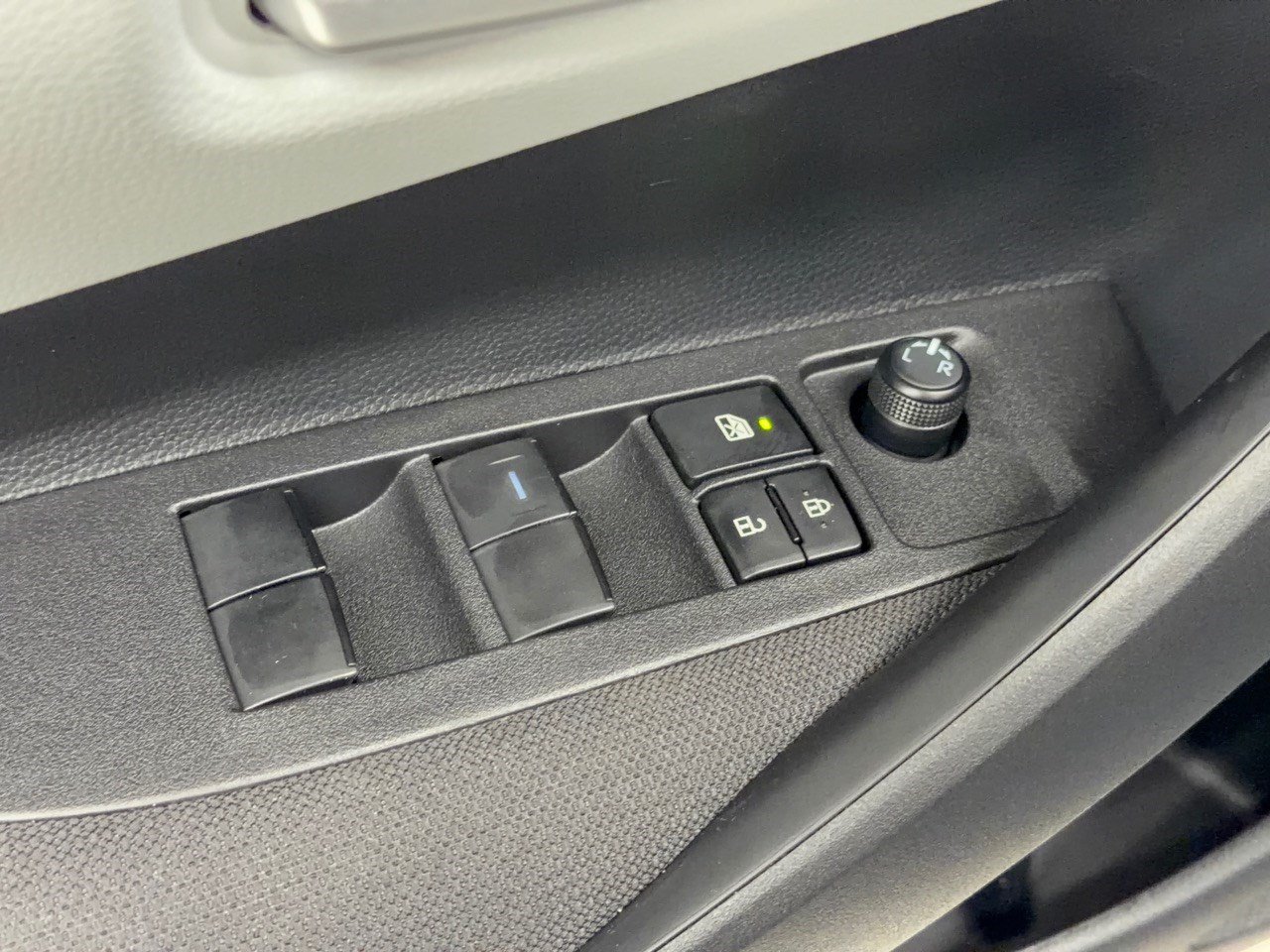 New 2027 Toyota Corolla SE FWD image 15