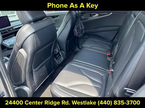 Used 2022 Lincoln Nautilus Reserve w/ Equipment Group 201A AWD/4WD image 14