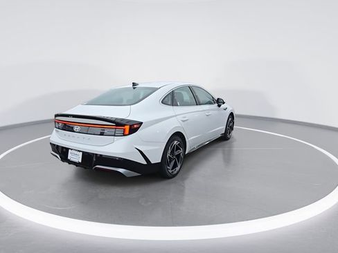 New 2026 Hyundai Sonata SEL image 8