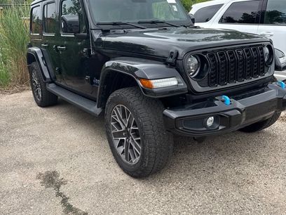 Used 2024 Jeep Wrangler High Altitude