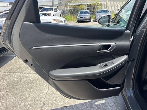 Used 2021 Hyundai Sonata SE FWD image 13