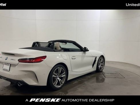 Used 2023 BMW Z4 sDrive30i w/ Convenience Package image 8