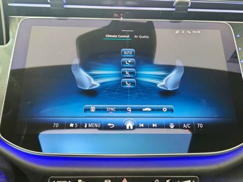 Used 2024 Mercedes-Benz E 450 4MATIC Sedan w/ Airmatic Package image 54