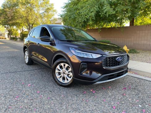 Used 2023 Ford Escape Active FWD image 69