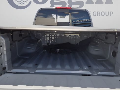 Used 2023 Nissan Frontier PRO-4X w/ Technology Package AWD/4WD image 13