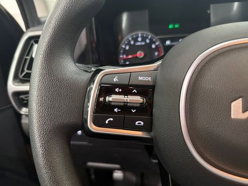 Certified 2023 Kia Sorento LX AWD/4WD image 42