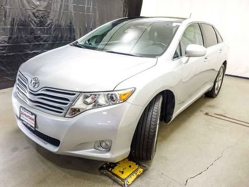 Used 2011 Toyota Venza AWD w/ Premium Pkg #2 image 4