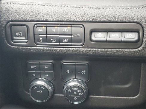 Certified 2022 GMC Yukon Denali image 20