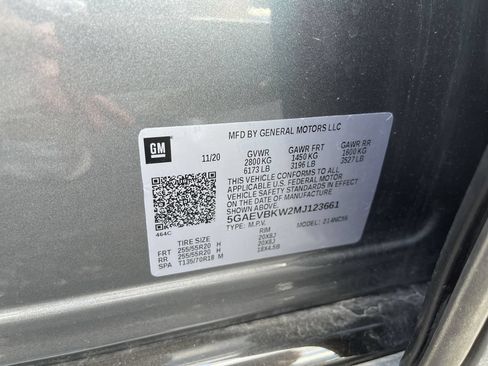 Used 2021 Buick Enclave Premium w/ Surround and Sites Package AWD/4WD image 33