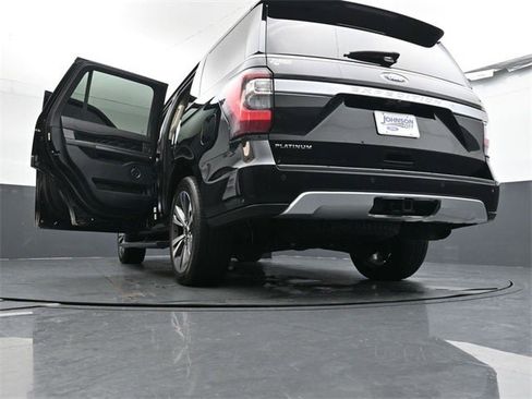 Used 2020 Ford Expedition Platinum image 32