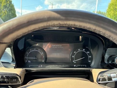 Used 2022 Lincoln Corsair AWD w/ Premium Package image 17