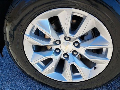 Used 2021 Chevrolet Silverado 1500 Custom image 9