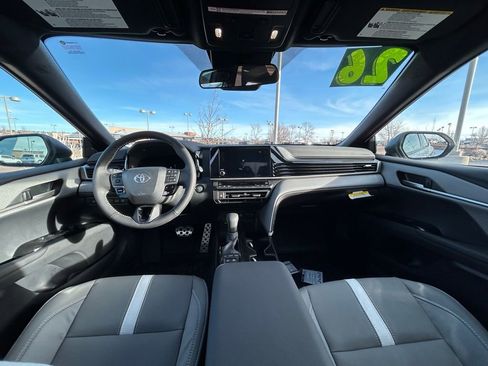 Used 2026 Toyota Camry SE image 10