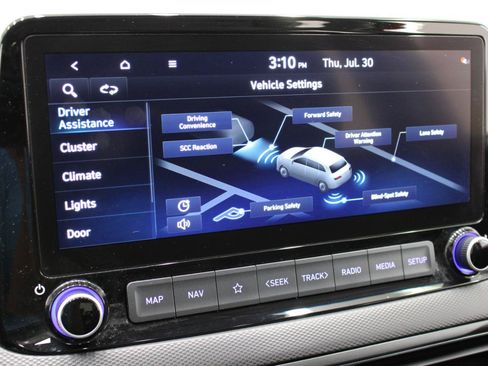 Used 2023 Hyundai Kona Limited AWD/4WD image 60
