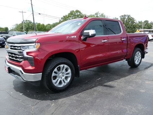 Certified 2025 Chevrolet Silverado 1500 LTZ AWD/4WD image 9