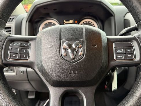 Used 2017 RAM 2500 Tradesman w/ Chrome Appearance Group AWD/4WD image 19