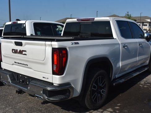 Used 2022 GMC Sierra 1500 SLT w/ SLT Premium Plus Package AWD/4WD image 3