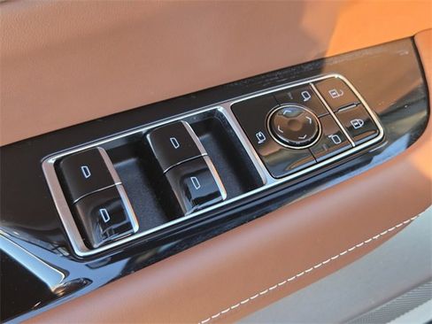 New 2026 Cadillac Vistiq Platinum image 21