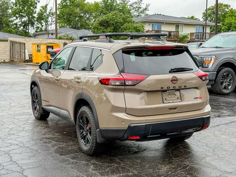 Used 2025 Nissan Rogue SV w/ Rock Creek Premium Package AWD/4WD image 10