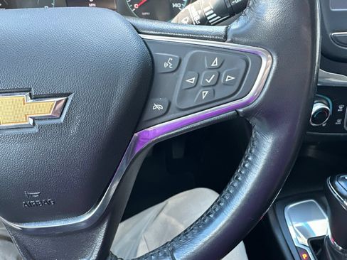 Used 2018 Chevrolet Equinox LT FWD image 28