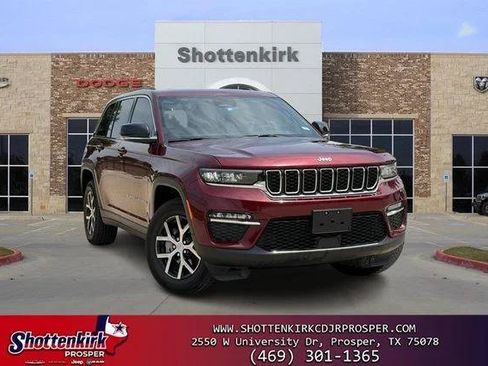 Certified 2025 Jeep Grand Cherokee Limited RWD image 1