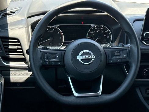 Certified 2024 Nissan Rogue S FWD image 9