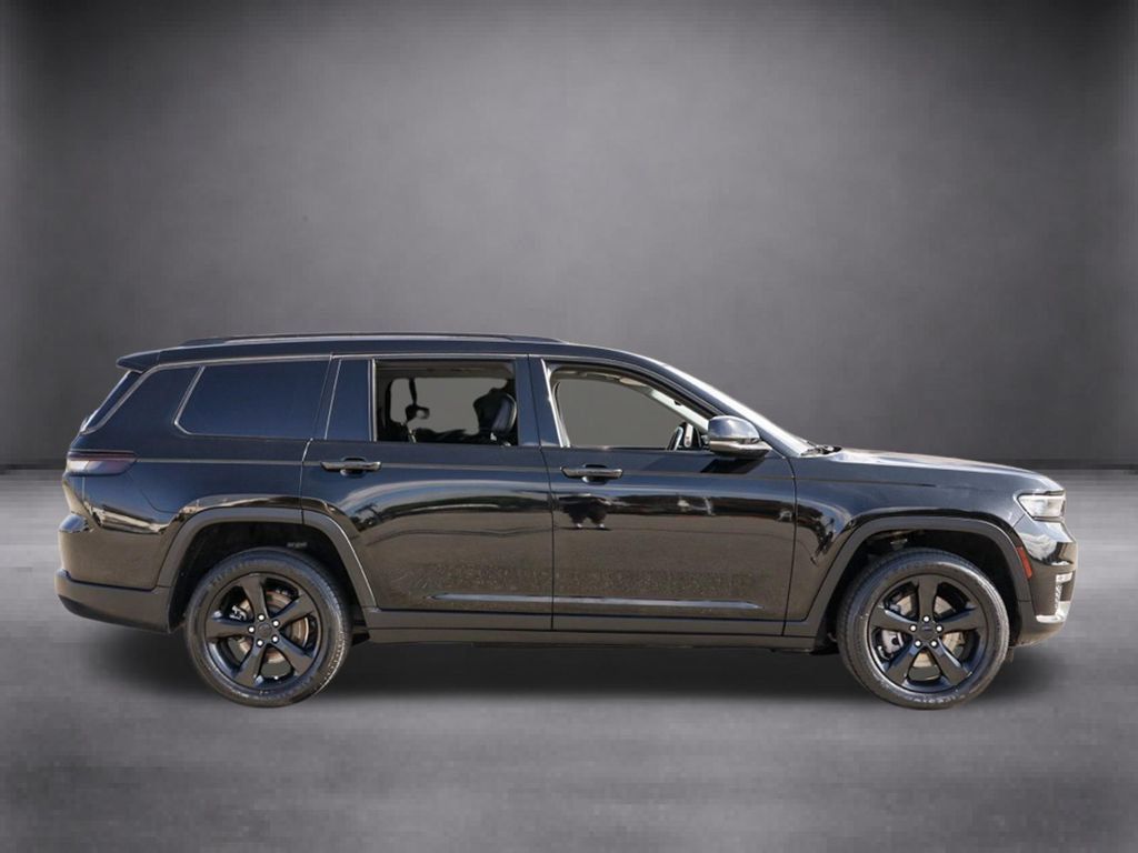 Used 2021 Jeep Grand Cherokee L Limited AWD/4WD image 3