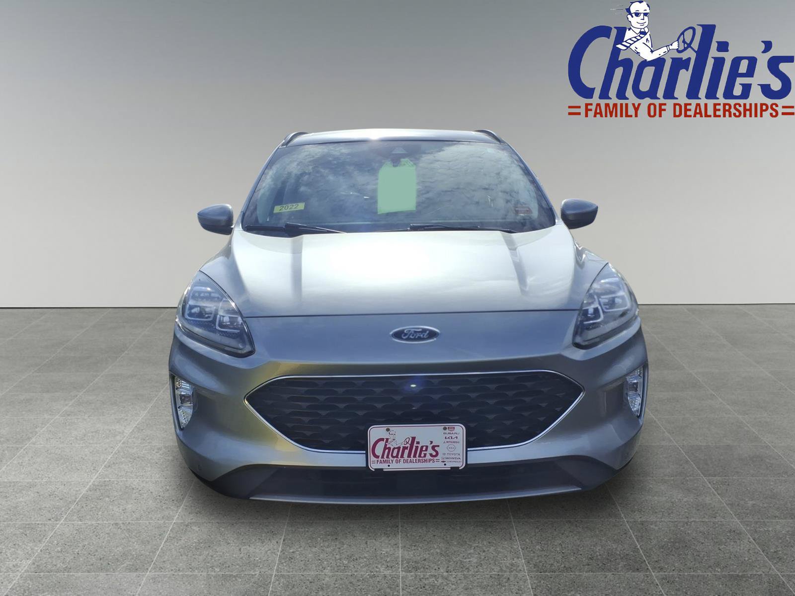 Used 2022 Ford Escape Titanium w/ Class II Trailer Tow Package AWD/4WD image 2