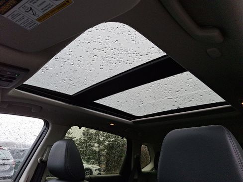 Certified 2025 Nissan Rogue SL w/ Tech Package image 14