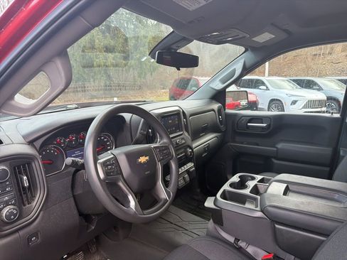 Used 2022 Chevrolet Silverado 1500 Custom w/ Safety Confidence Package image 13