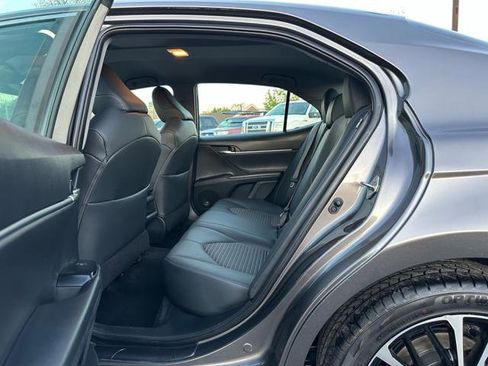 Used 2019 Toyota Camry LE image 12