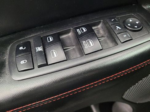 Used 2017 Jeep Grand Cherokee Trailhawk w/ Jeep Active Safety Group AWD/4WD image 27