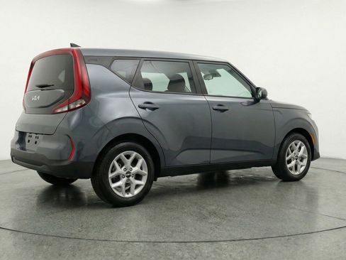 Used 2025 Kia Soul LX w/ LX Technology Package image 9