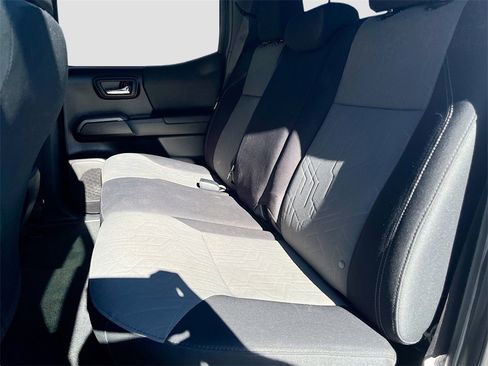 Used 2020 Toyota Tacoma TRD Off-Road image 23