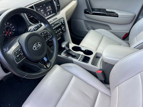 Used 2018 Kia Sportage EX w/ EX Premium Package image 10