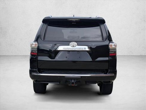 Used 2017 Toyota 4Runner Limited AWD/4WD image 7